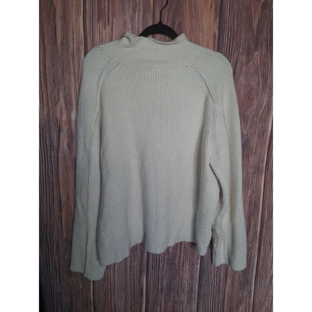H&M cream colored wool blend sweater size large